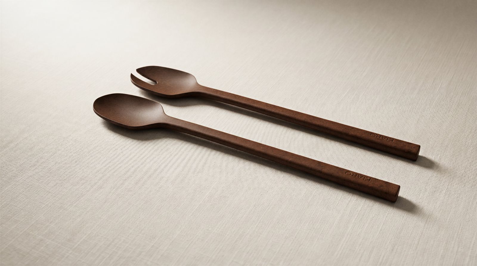 Kiaro salad servers